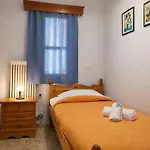 Matroni's House - Seafront Getaway In * Монемвазия