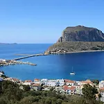 Matroni's House - Seafront Getaway In * Монемвазия