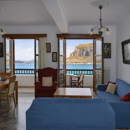 Matroni's House - Seafront Getaway In Appartamento Monemvasía