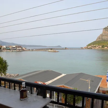 Matroni's House - 2ος όροφος, ιδιόκτητο σπίτι Apartament Monemvasía