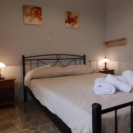 Matroni'S House - Seafront Apartment In Monemvasia