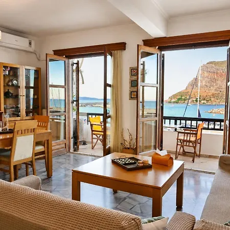 Matroni's House - Seafront Getaway In Appartement Monemvasia