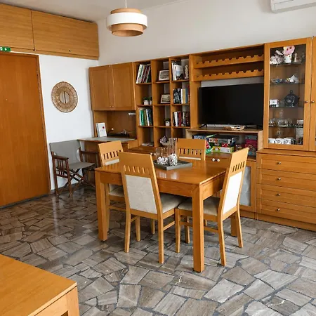 Matroni's House - Seafront Getaway In Apartament *