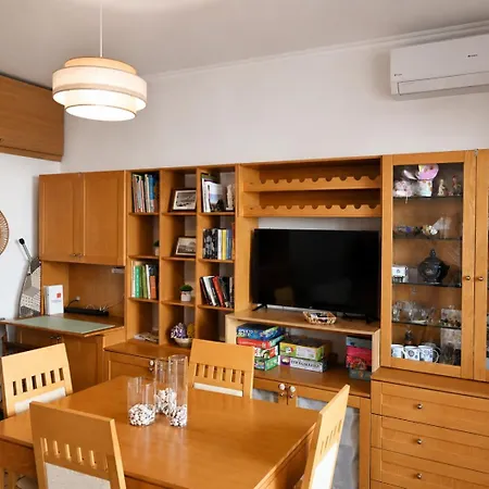 Apartament Matroni's House - Seafront Getaway In