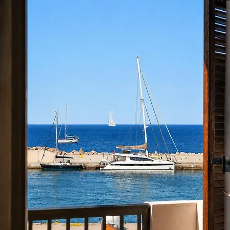 Matroni's House - Seafront Getaway In * Monemvasía