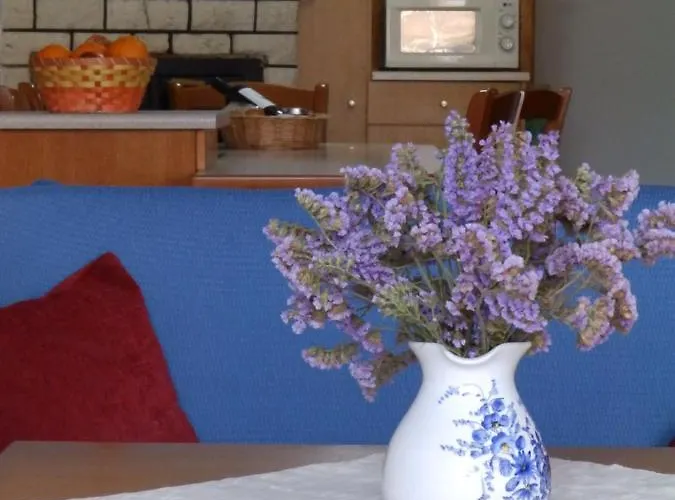 Апартаменты Matroni'S House - Seafront Apartment In Monemvasia Монемвазия