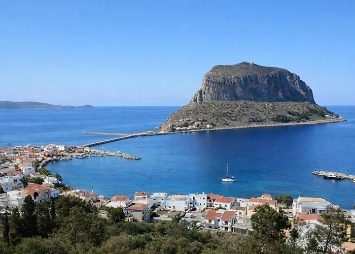 Matroni's House - Seafront Getaway In * Monemvasia